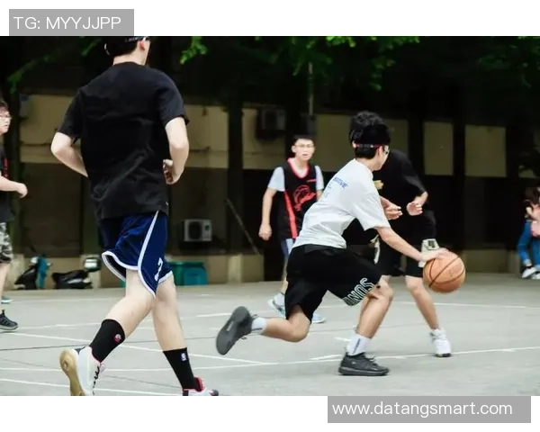 与吴静畅谈篮球生涯的起伏与梦想追逐之路