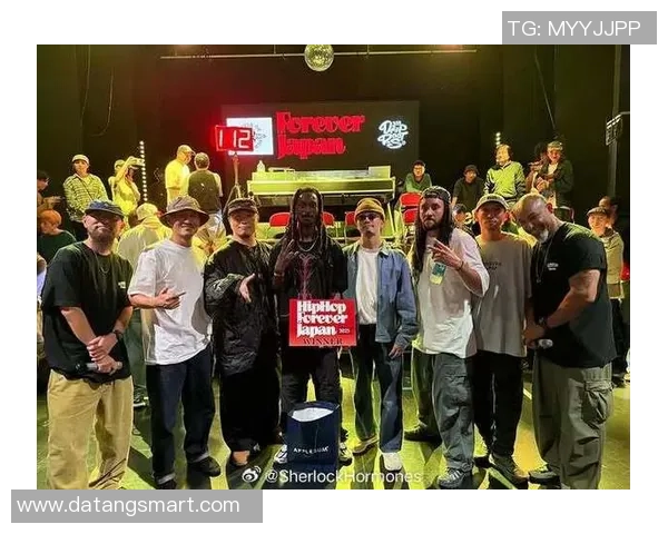 上海街舞队灵活性分析与街舞文化的深度融合探讨 上海街舞队灵活性分析与街舞文化的深度融合探讨